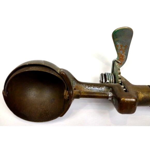 Vintage Hamilton Beach Model 60-B Ice Cream Scoop Black Handle Stainless Spring - Picture 6 of 9